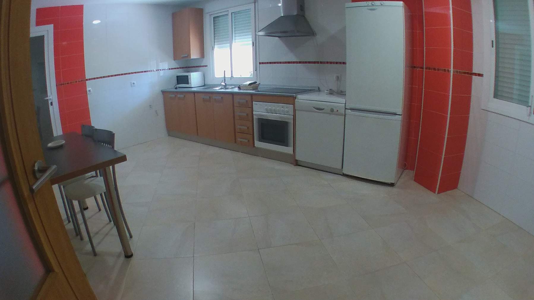 Apartamento -
                                            Zahara De Los Atunes -
                                            4 dormitorios -
                                            10 ocupantes