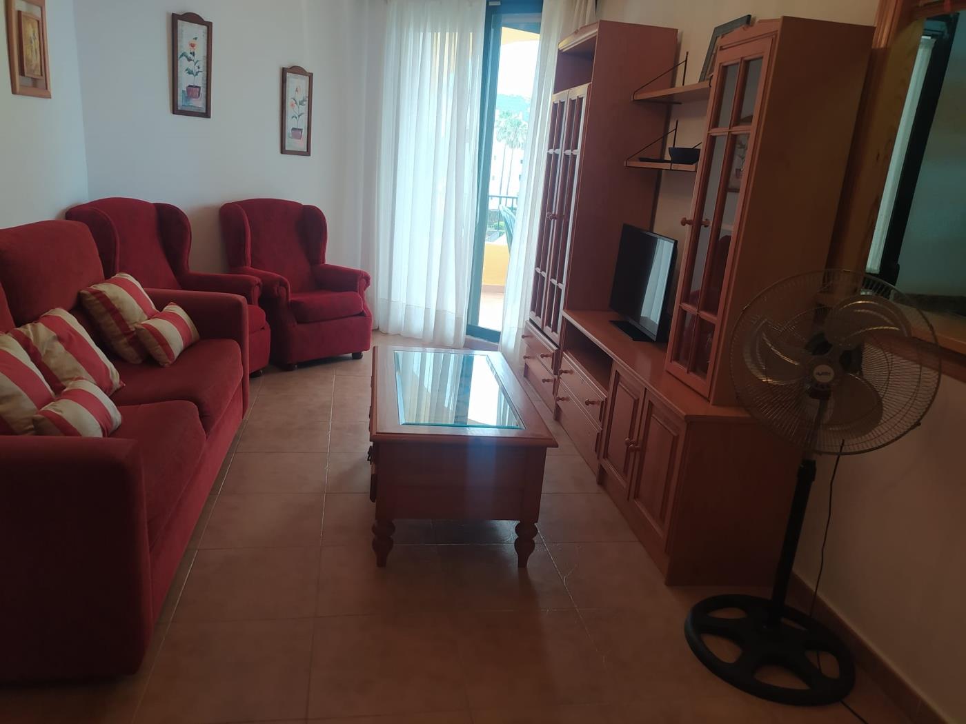 Apartamento -
                                Zahara De Los Atunes -
                                3 dormitorios -
                                6 ocupantes