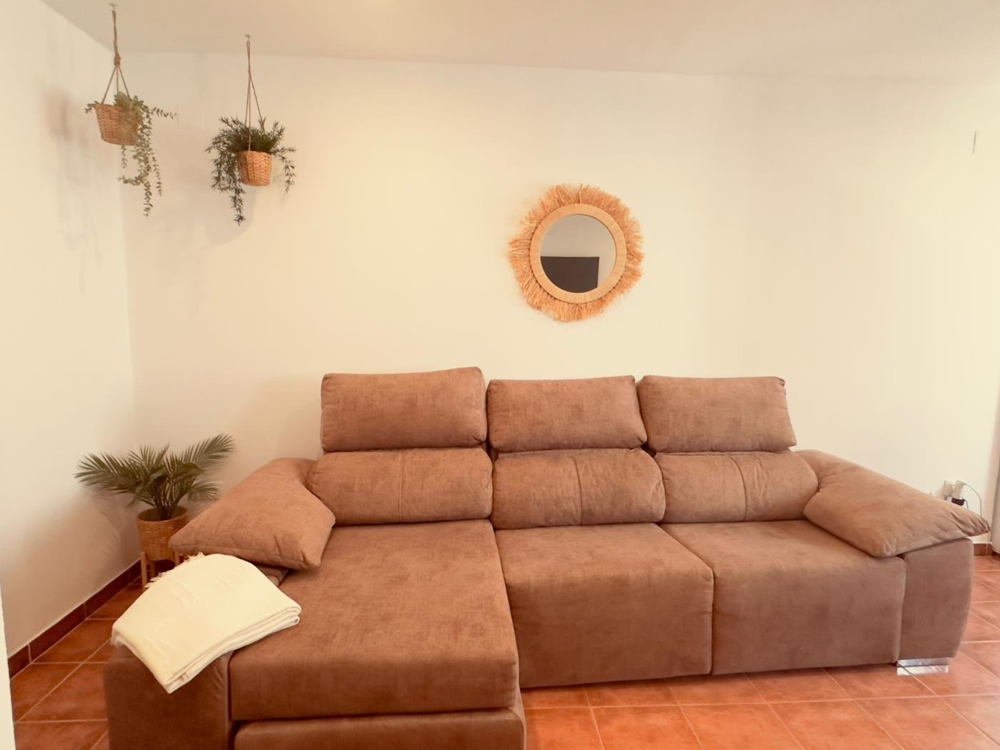 Apartamento -
                                Zahara De Los Atunes -
                                2 dormitorios -
                                5 ocupantes