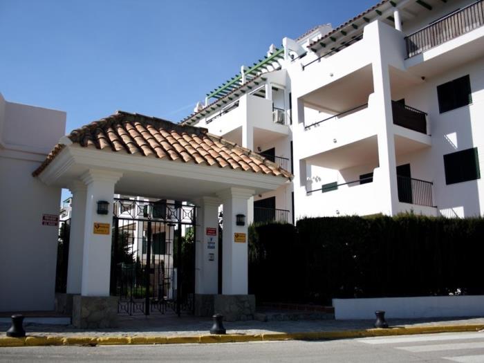 Apartamento -
                                Zahara De Los Atunes -
                                3 dormitorios -
                                6 ocupantes